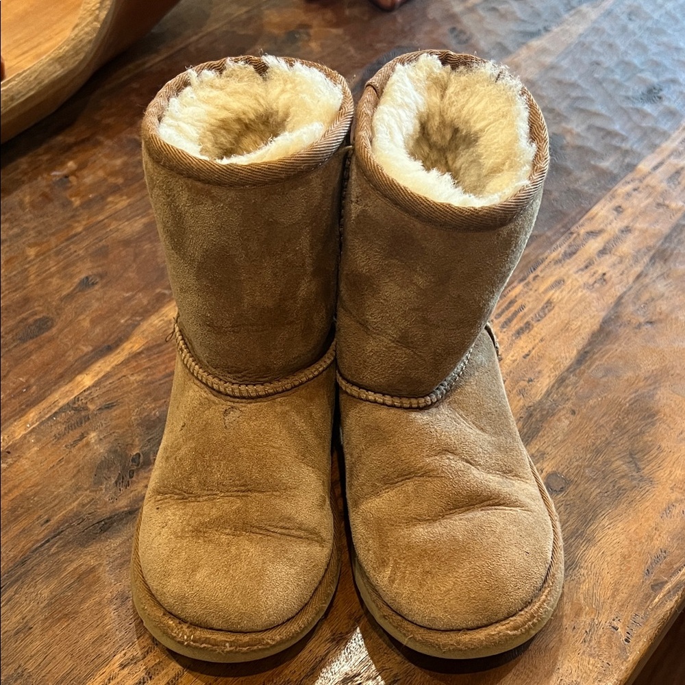 Girls UGG boots size 13